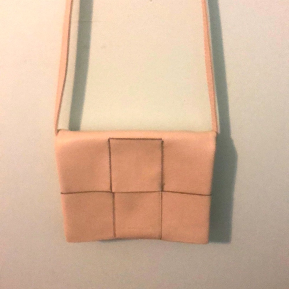 Kendall + kylie light peach/tan colored purse